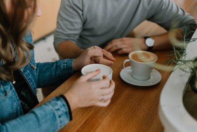 Waarom clear-coding de datingtrend van 2026 is